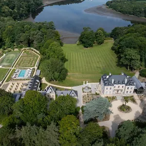 https://chateau-de-locguenole.inbrittany.com